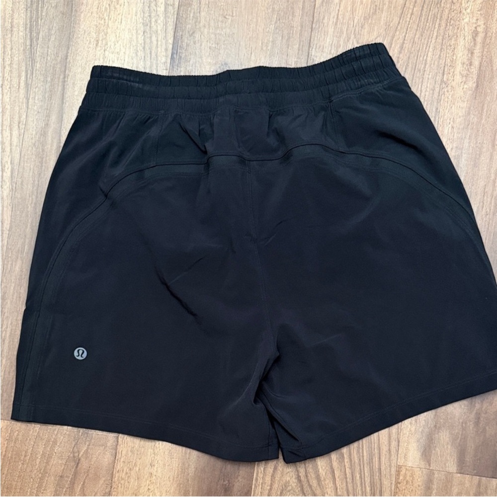 Lululemon Pace Breaker Linerless Short 5" in black size small. Like new